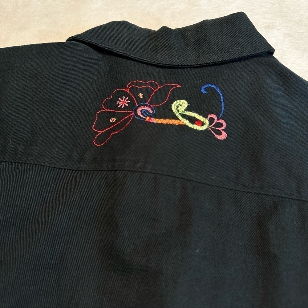 EU Vintage White Stag Floral Embroidered Black Denim Jacket - Picture 5 of 15